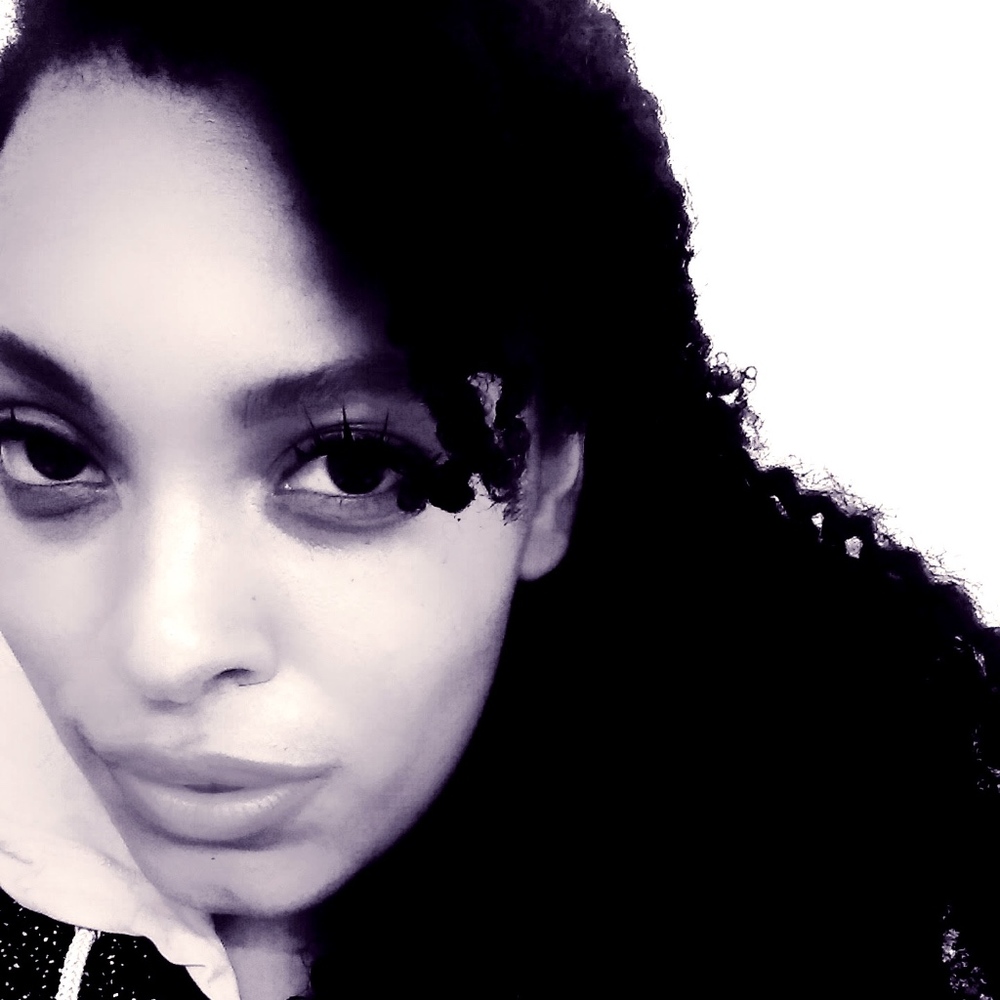 Meet your Posher, Mely